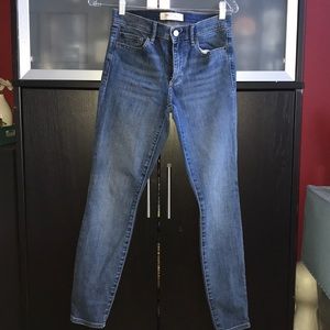 GAP 1969 Mid Rise True Skinny Jeans